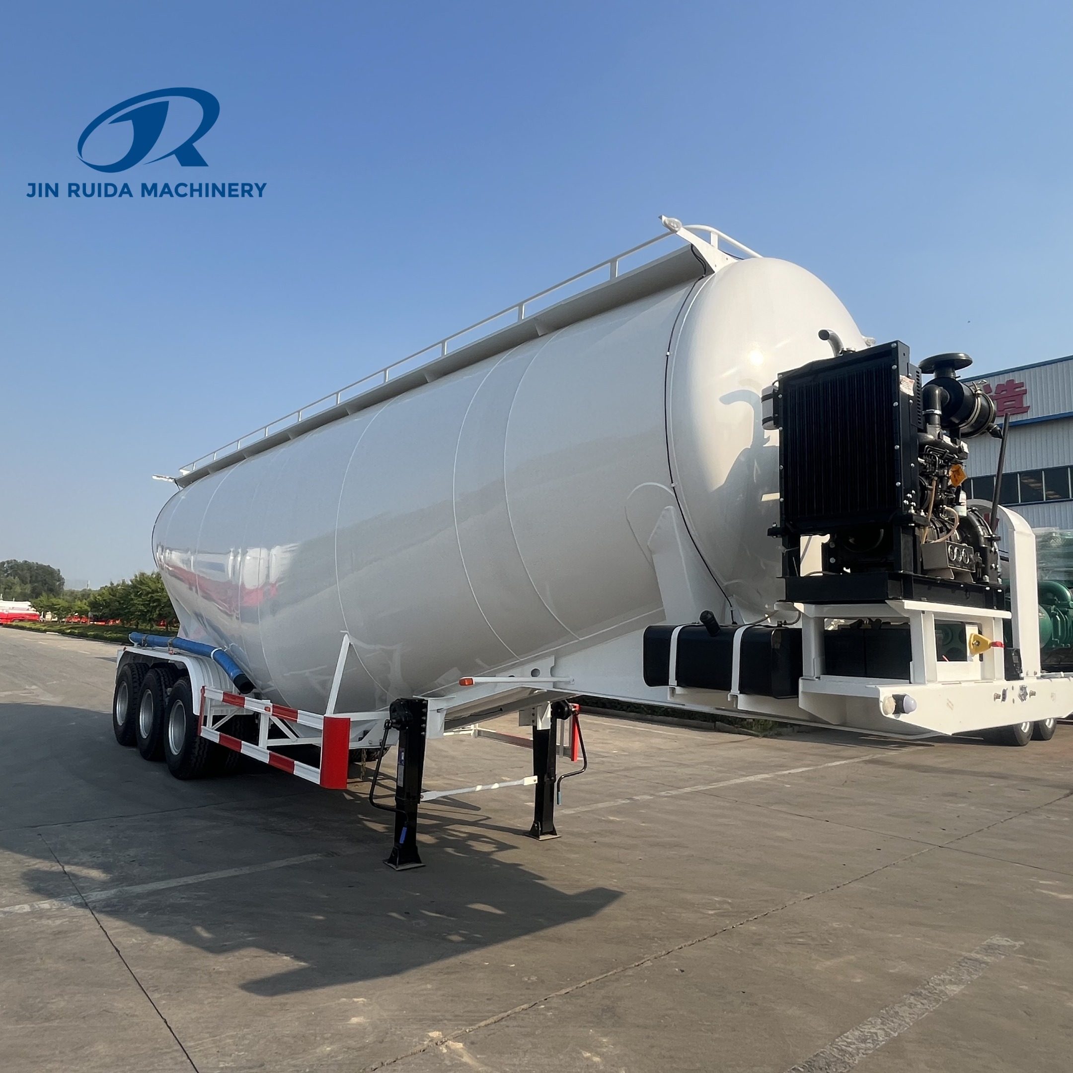 Bulk CementFly AshFlourPowder Material Transport TankTanker Heavy Duty Truck Semi Trailer